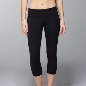 Lululemon Wunder Under Crop Luxtreme Black Sz 4